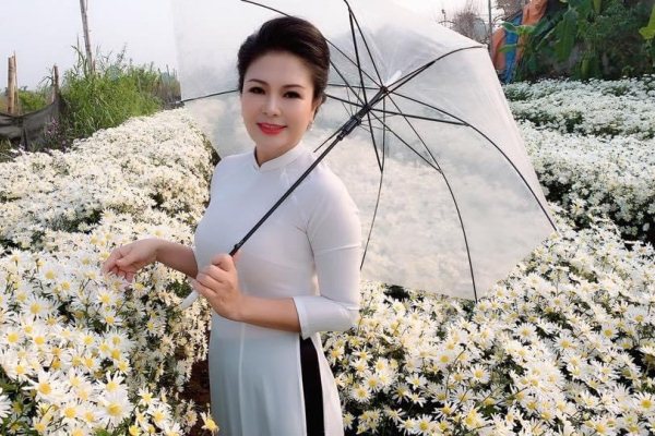 Ca sĩ Cao Hồng ái mộ người chị thân thiết tài năng xinh đẹp Mai Nguyễn