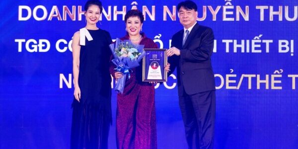 Doanh nhân Nguyễn Thu Trang được vinh danh Top 100 Phong Cách Doanh Nhân 2021-2022