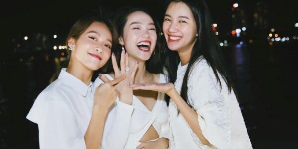 Khả Ngân giúp bạn trai Minh Hằng cầu hôn
