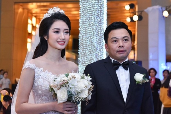 Bốn năm vợ chồng Thu Ngân bên nhau trước ly hôn