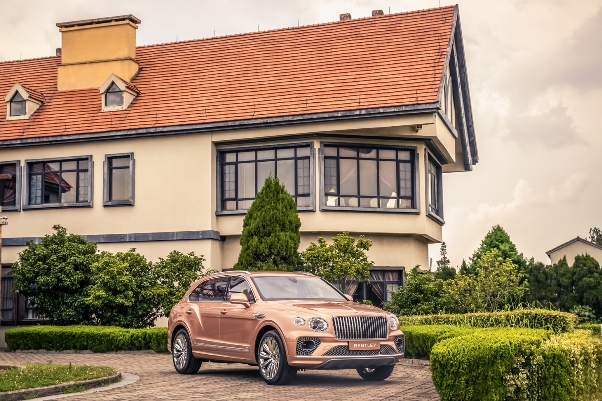 Đại lý Bentley Hồ Chí Minh bắt đầu nhận đặt hàng Bentayga EWB 2023