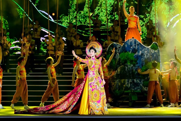 Như Huỳnh và mối duyên với “miền đất di sản” Ninh Bình