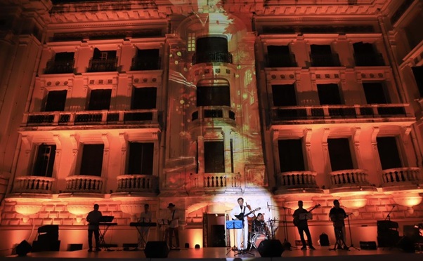 Nhà hát Lớn Hà Nội như Paris thu nhỏ trong đêm “Câu chuyện tình yêu”