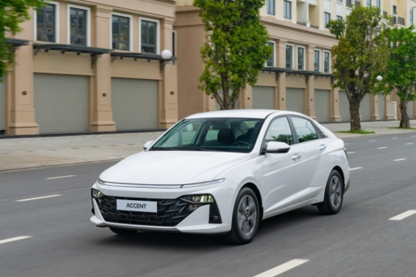 Hyundai Accent 2024 vừa ra mắt đã tung ưu đãi ‘khủng’