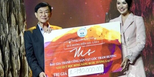 Doanh nhân Johnathan Hạnh Nguyễn ủng hộ 4,79 tỉ đồng cho Khánh Hòa