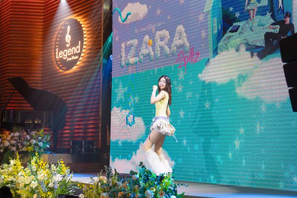 Izara Thiên Nga đánh dấu bước trưởng thành với EP “IZARA”