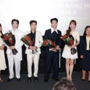 Võ Tấn Phát làm giám khảo Siêu tài năng nhí mùa 5 cùng Hari Won
