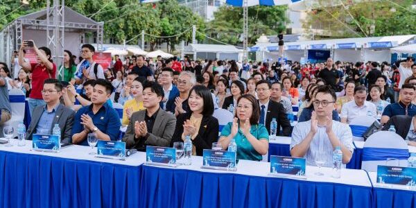 UEB Job Fair 2026: Bản hòa âm kết nối, kiến tạo tương lai